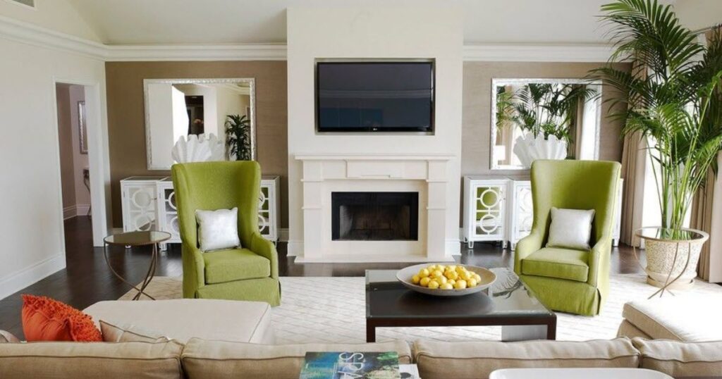 Cool Greys: Emphasizing the House's Color Scheme